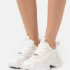 Steve Madden Manerva - Sneakers Laag - Off White