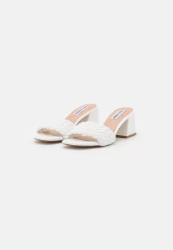 Steve Madden Aspyn - Muiltjes Met Hak - White -Winkel voor modeartikelen 15bc2d05689a47bf924bf7c6c2a48ec2 scaled
