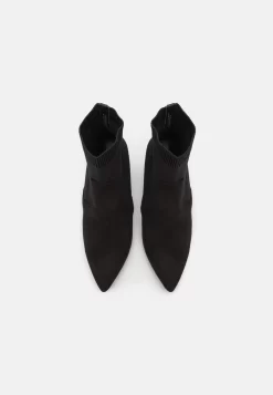 Steve Madden Research - Korte Laarzen - Black 9 Steve Madden Research - Korte Laarzen - Black -Winkel voor modeartikelen 211f85a208734f7b879d26bbe73b17ff scaled