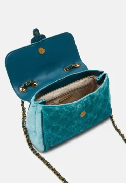 Steve Madden Bmonina - Schoudertas - Teal Tonic -Winkel voor modeartikelen 272a3201aebd4916af8f41f4efa9d2f0 scaled