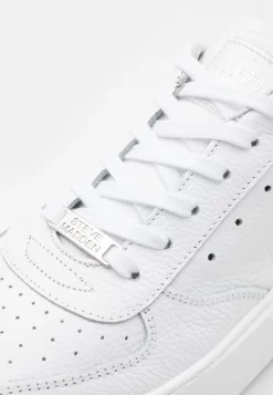 Steve Madden Brent - Sneakers Laag - White/Black -Winkel voor modeartikelen 2a09df34486b4a439f33bd95340467cc scaled