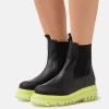 Steve Madden Myrtha - Enkellaarsjes Met Plateauzool - Black/Lime