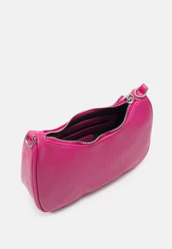 Steve Madden Schoudertas - Pink -Winkel voor modeartikelen 366f5be88f1b40ec85ae291a3f0fa1ea scaled