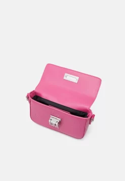 Steve Madden Bhandle - Handtas - Pink -Winkel voor modeartikelen 37fab71f2dc142d287fea821483d1a91 scaled