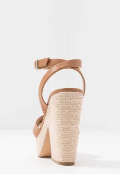 Steve Madden Jina - Sandalen Met Plateauzool - Tan -Winkel voor modeartikelen 4036bbad3fe8425b8381d00293b29425 scaled