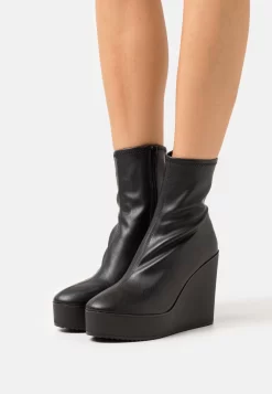 Steve Madden Jassy - Enkellaarsjes Met Plateauzool - Black