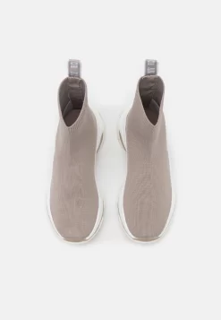 Steve Madden Master - Sneakers Hoog - Taupe/White -Winkel voor modeartikelen 632a8ceb6c8f44daaa18d2f9dc071355 scaled