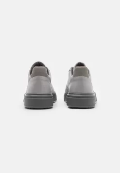 Steve Madden Brent - Sneakers Laag - Light Grey -Winkel voor modeartikelen 92e8024e5727453aa4459f24ac4fa0a3 scaled