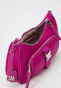 Steve Madden Blou Set - Schoudertas - Magenta -Winkel voor modeartikelen 95770be5722d45c98f89f310c9dcc5d0 scaled
