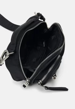 Steve Madden Bronda Set - Schoudertas - Black -Winkel voor modeartikelen 9824227ac6f548c2ac86e65da5e83ae3 scaled