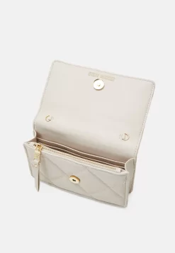 Steve Madden Bendue - Schoudertas - Bone 6 Steve Madden Bendue - Schoudertas - Bone -Winkel voor modeartikelen a5f2df00e34646efa02092f9a2f86b29 scaled