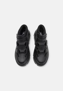 Steve Madden Trimmers - Sneakers Hoog - Black 11 Steve Madden Trimmers - Sneakers Hoog - Black -Winkel voor modeartikelen aa88d60437e3407c9acf92260527467e scaled