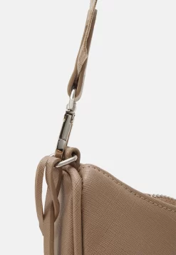 Steve Madden Bvital S - Schoudertas - Tan -Winkel voor modeartikelen bd6a0b427a2845e6accb4e1fab9ca9c7 scaled