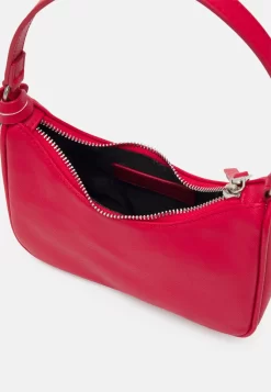 Steve Madden Bglide- Handtas - Red -Winkel voor modeartikelen c382aa6d639b4395885ab173671acf11 scaled