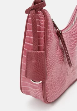 Steve Madden Bjanine - Handtas - Pink 8 Steve Madden Bjanine - Handtas - Pink -Winkel voor modeartikelen c73f4efff55f42f4aba3ce58936f31a1 scaled