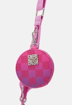 Steve Madden Burgento Set - Schoudertas - Pink Magenta 9 Steve Madden Burgento Set - Schoudertas - Pink Magenta -Winkel voor modeartikelen cef3f80536614749971c33edc92ef36b scaled