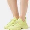 Steve Madden Match-E - Sneakers Laag - Gelb