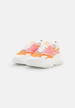 Steve Madden Primer - Sneakers Laag - White/Orange -Winkel voor modeartikelen e7c749e81d8a41e78d5a735353ca0cae scaled