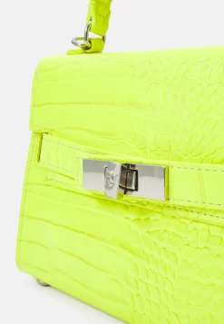 Steve Madden Julieta - Handtas - Yellow -Winkel voor modeartikelen e8491679f57d4ba7a52e2168150f23ad scaled