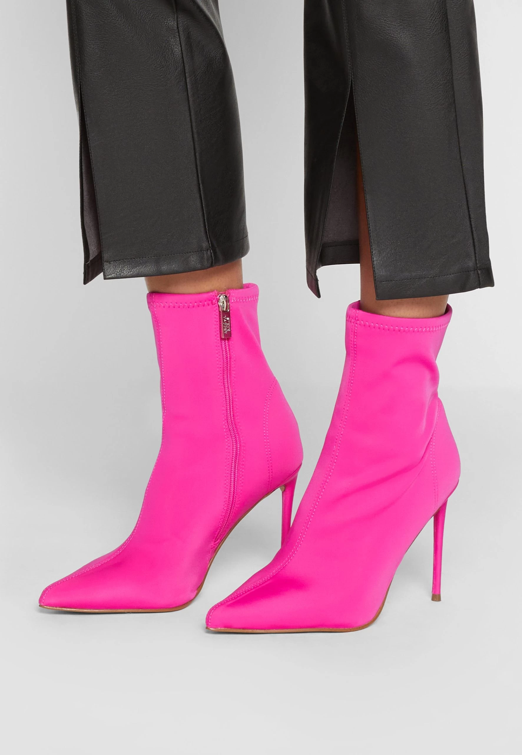 Steve Madden Vanya - Korte Laarzen - Bright Fuchsia 4 Steve Madden Vanya - Korte Laarzen - Bright Fuchsia - Afbeelding 4