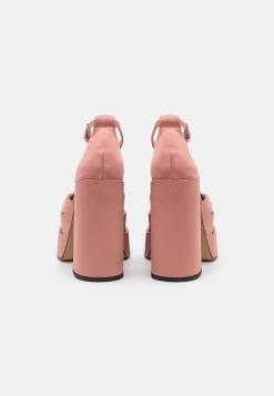 Steve Madden Charlize - Plateaupumps - Blush 9 Steve Madden Charlize - Plateaupumps - Blush -Winkel voor modeartikelen f70324d8c93040df93c46c13c0e14ef5 scaled