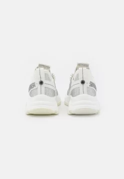 Steve Madden Maxilla - Sneakers Laag - White 10 Steve Madden Maxilla - Sneakers Laag - White -Winkel voor modeartikelen f8655c29158e4b20856c77a3e806b867 scaled